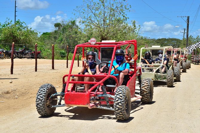 🚨 Aventura en Buggies por Punta Cana + Playa Macao, Cueva Taína y Sabores Locales 🌴🔥